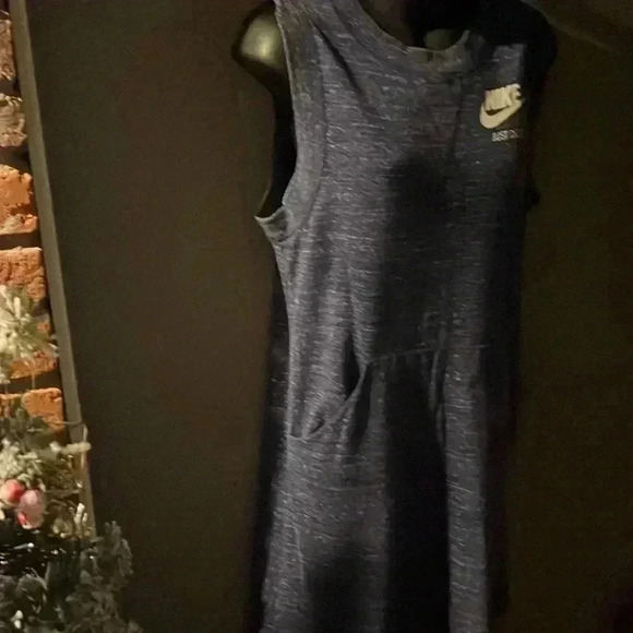 Nike Womens Athletic Blue Tennis Dress Logo Pockets Crew Sleeveless M - Picture 2 of 11